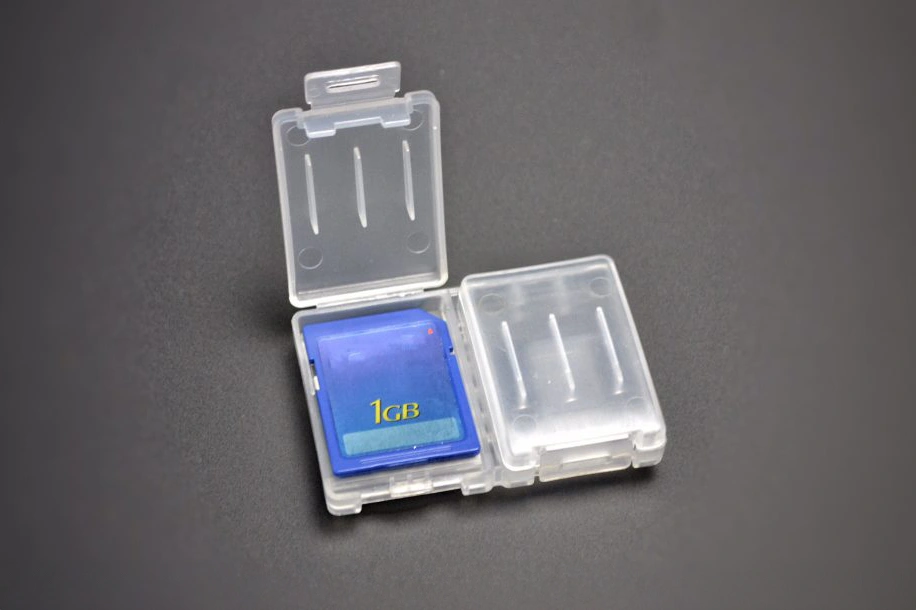 SDカードケース（容器・射出成形事例） - 株式会社タイセイ