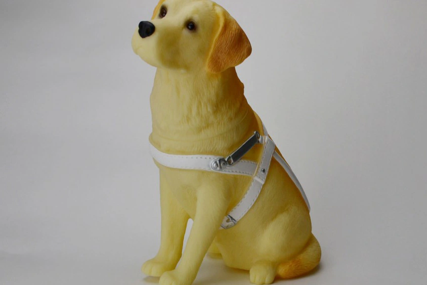 盲導犬フィギュア（ディスプレイ・スラッシュ成形事例） - 株式会社タイセイ