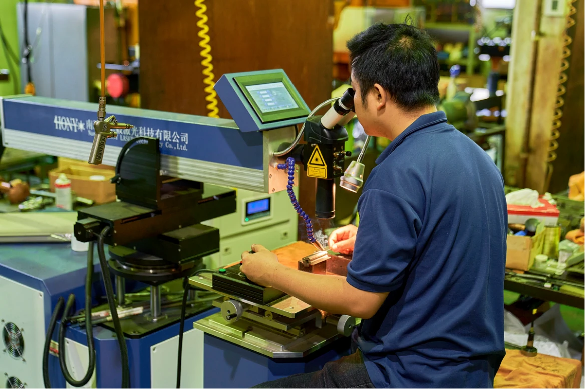 金型制作工程風景