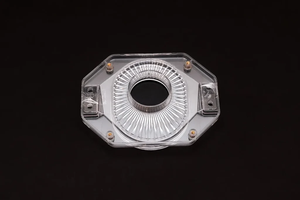 SPOT HOLE（アミューズメント・射出成形事例） - 株式会社タイセイ