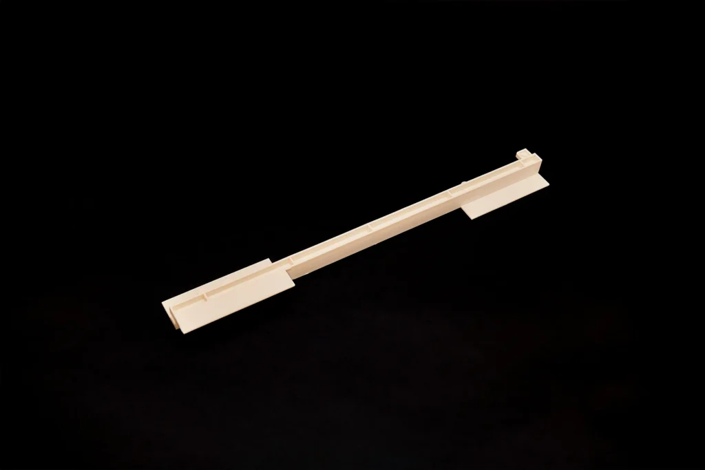 航空機部品（航空機・射出成形事例） - 株式会社タイセイ