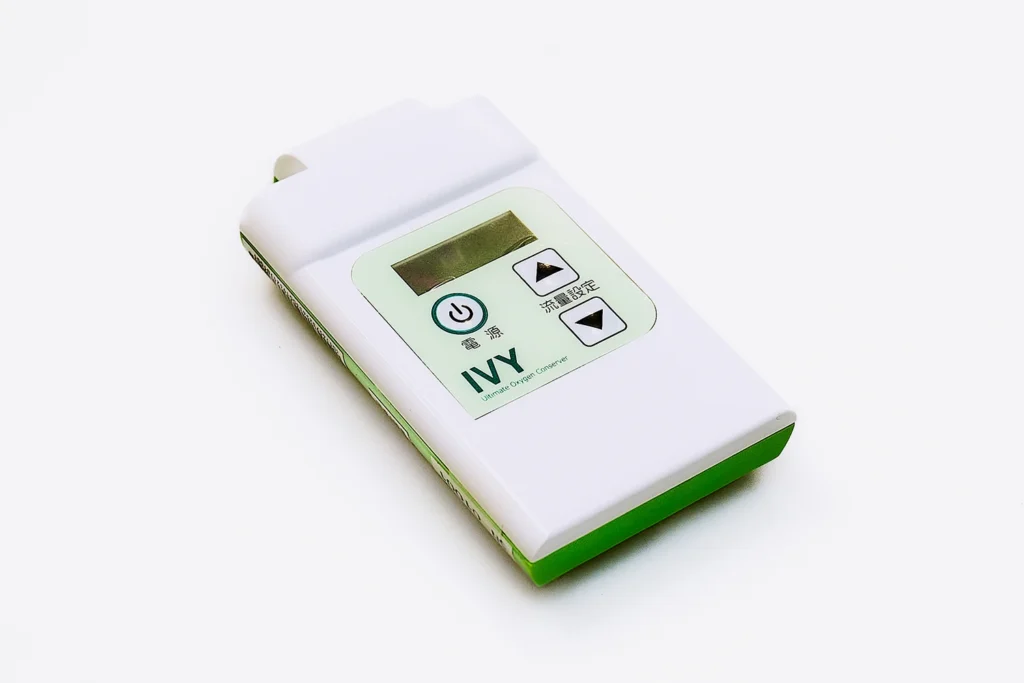 酸素ボンベ用コントローラー（ヘルスケア・射出成形事例） - 株式会社タイセイ